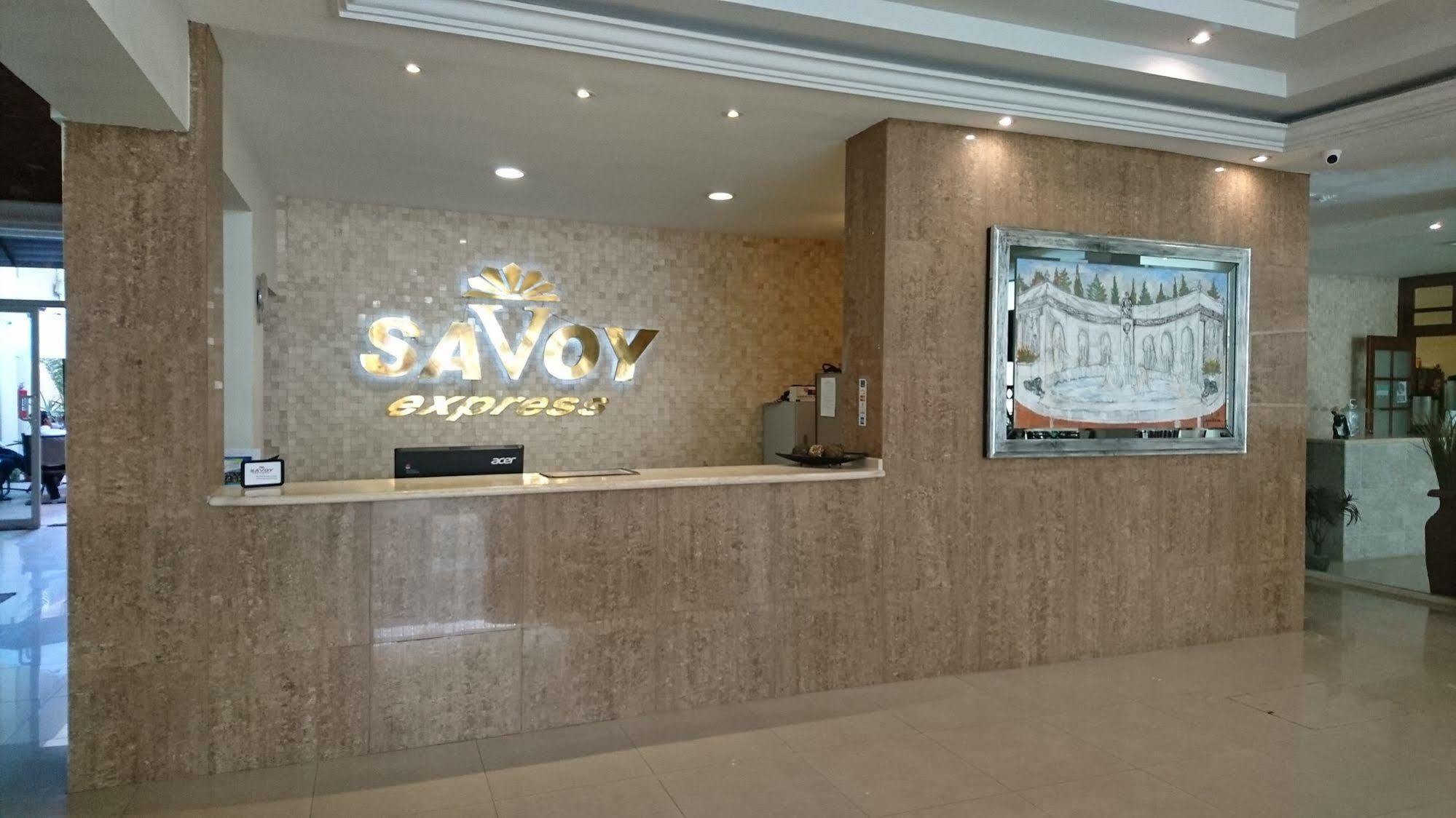 ホテル Savoy Express Torreón エクステリア 写真